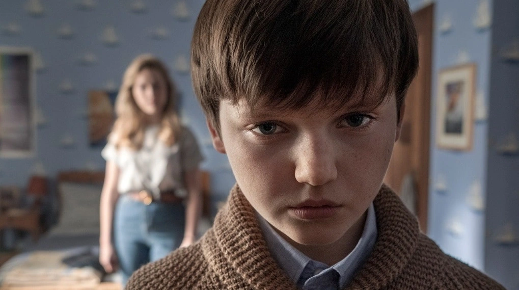The Haunting of Bly Manor anmeldelse Netflix / Filmz.dk