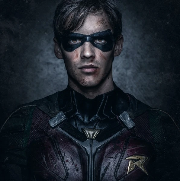 Titans Robin DC universe / Filmz.dk